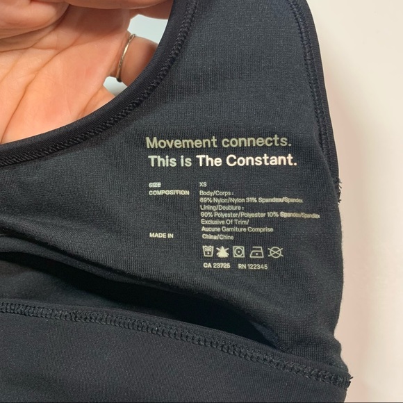 Aritzia XS The Constant black glide studio sports bra with cutout back - Picture 10 of 11